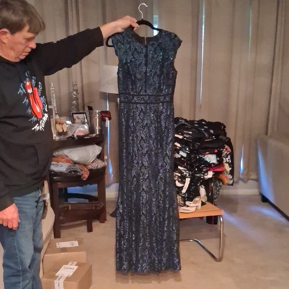 Night Way Collections Navy Lace Maxi Dress - Picture 3 of 4